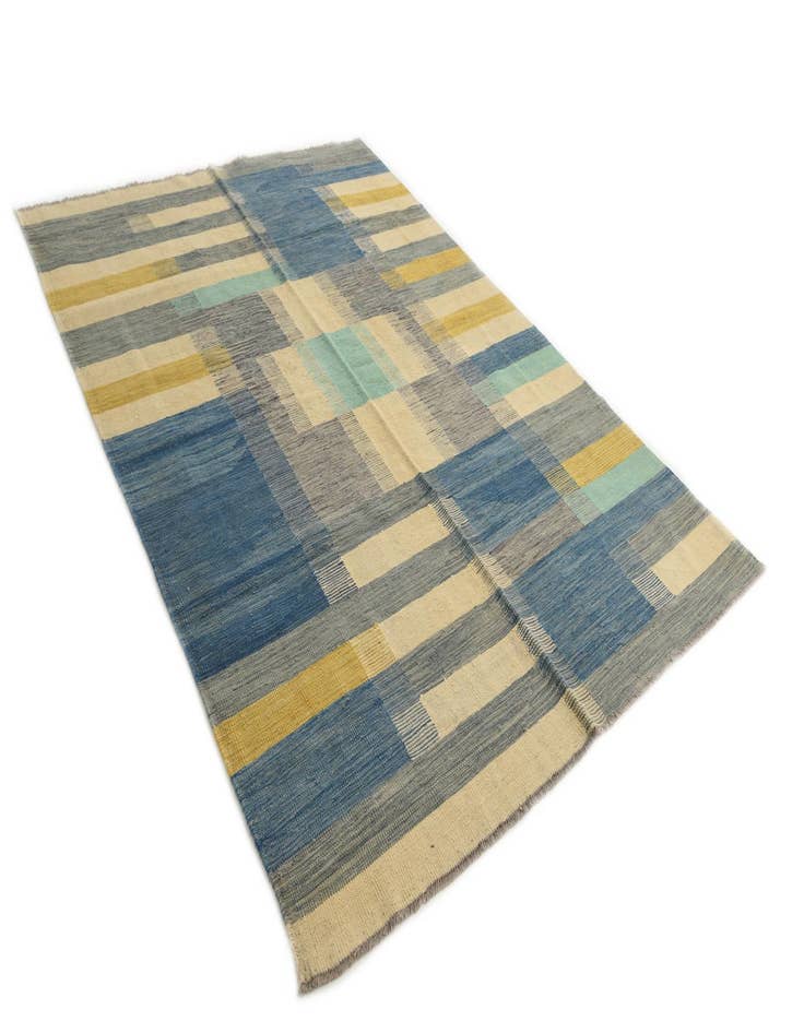 Detail image of 4' 9 x 8'  Hand Woven Kilim Modern Wool Rug