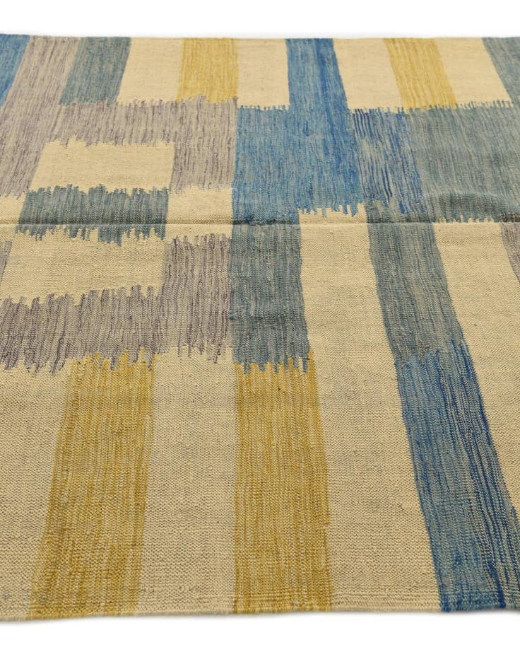 Detail image of 5' 8 x 7' 9  Hand Woven Kilim Modern Wool Rug