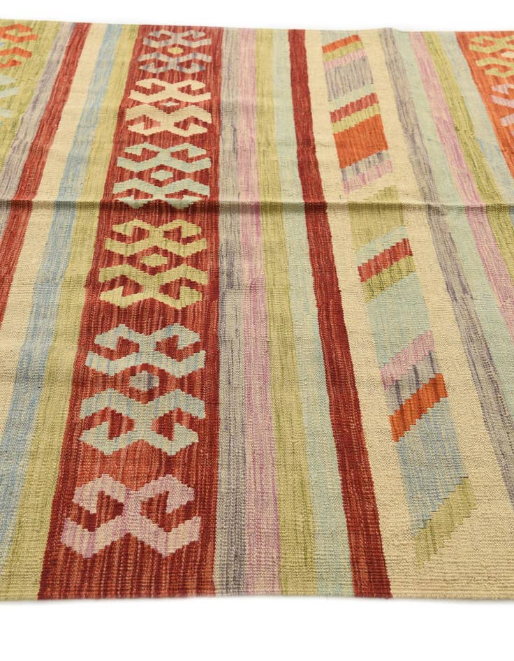 Detail image of 5' 10 x 8'  Hand Woven Kilim Modern Wool Rug