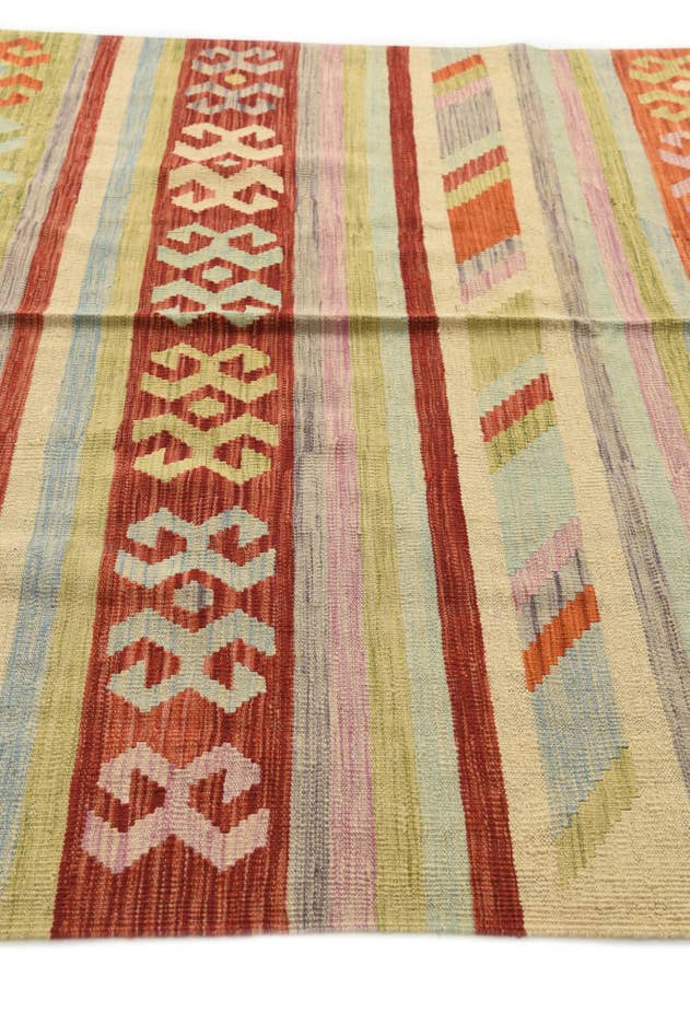 Detail image of 5' 10 x 8' Hand Woven Kilim Modern Wool Rug