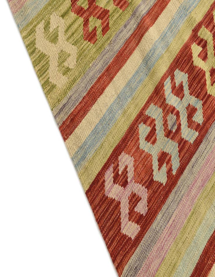 Detail image of 5' 10 x 8'  Hand Woven Kilim Modern Wool Rug