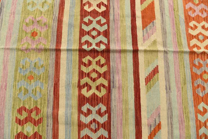 5' 10 x 8' Hand Woven Kilim Modern Wool Rug