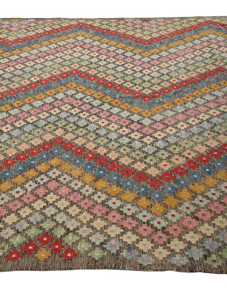 Detail image of 7' 2 x 9' 3  Hand Woven Kilim Modern Wool Rug