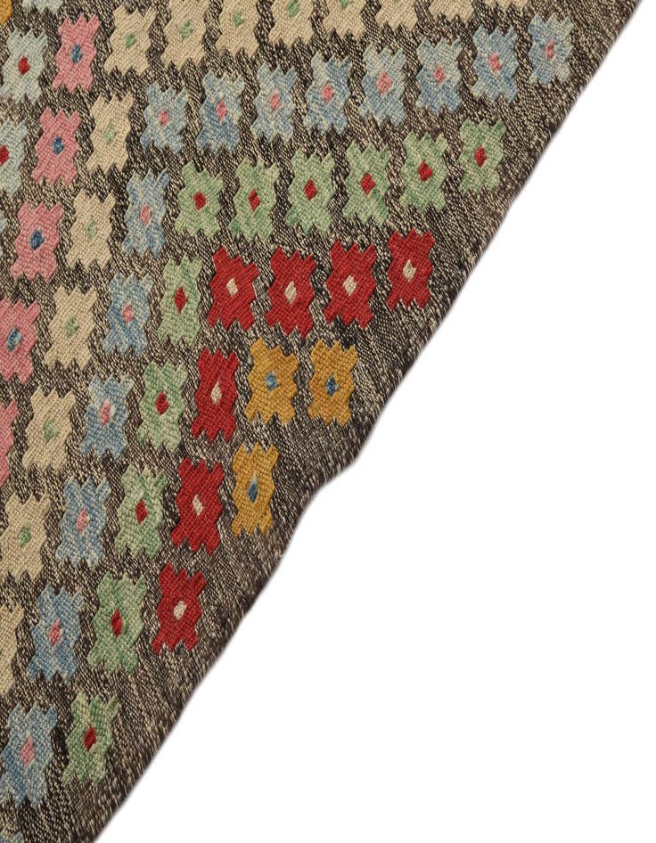 Detail image of 7' 2 x 9' 3  Hand Woven Kilim Modern Wool Rug