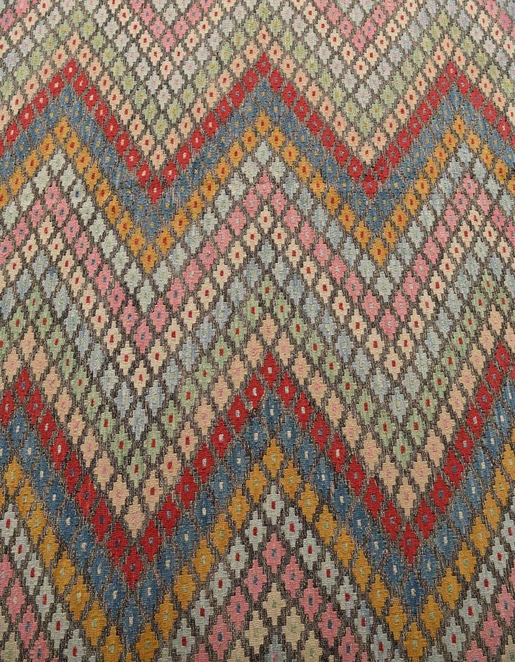 Detail image of 7' 2 x 9' 3  Hand Woven Kilim Modern Wool Rug