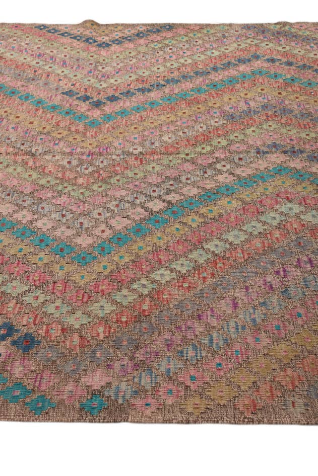 Detail image of 7' 2 x 9' Hand Woven Kilim Modern Wool Rug