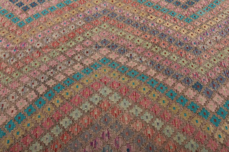 Detail image of 7' 2 x 9' Hand Woven Kilim Modern Wool Rug