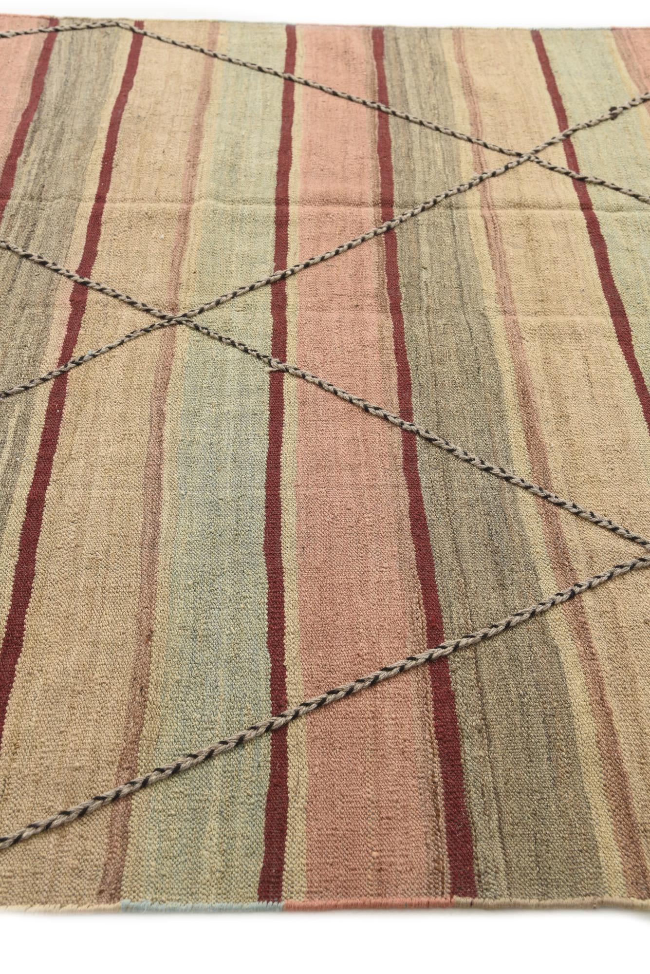 5' 9 x 8' 4 Hand Woven Kilim Modern Wool Rug