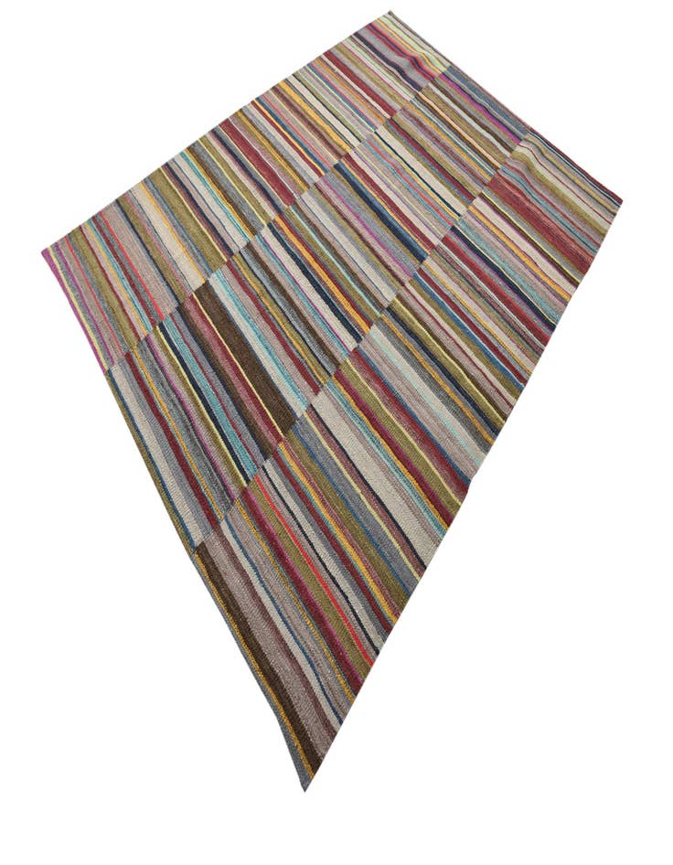 Detail image of 4' 9 x 6' 6  Hand Woven Kilim Modern Wool Rug