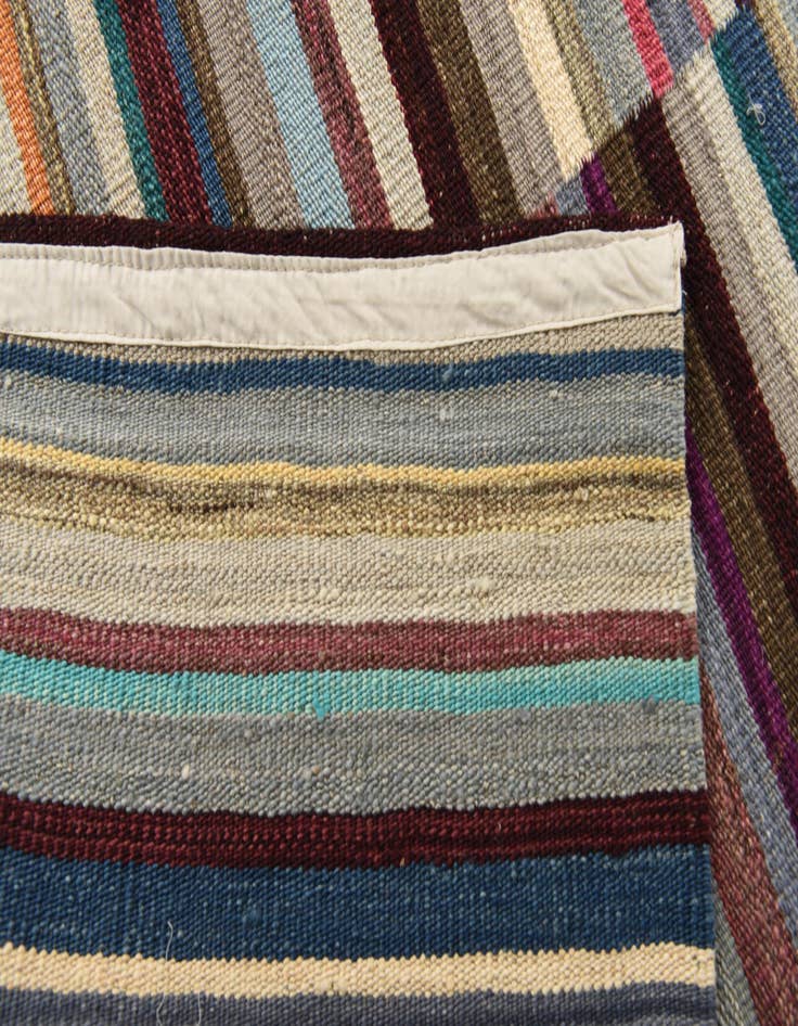 Detail image of 4' 8 x 6' 5  Hand Woven Kilim Modern Wool Rug