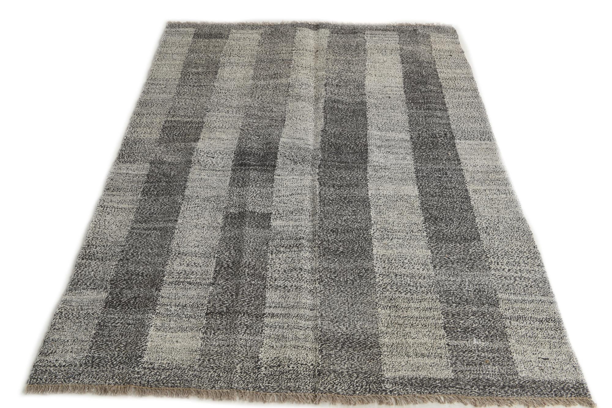 4' 9 x 6' 9 Hand Woven Kilim Modern Wool Rug