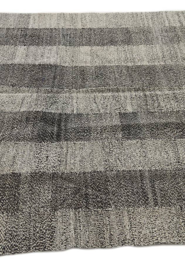 Detail image of 4' 9 x 6' 9 Hand Woven Kilim Modern Wool Rug