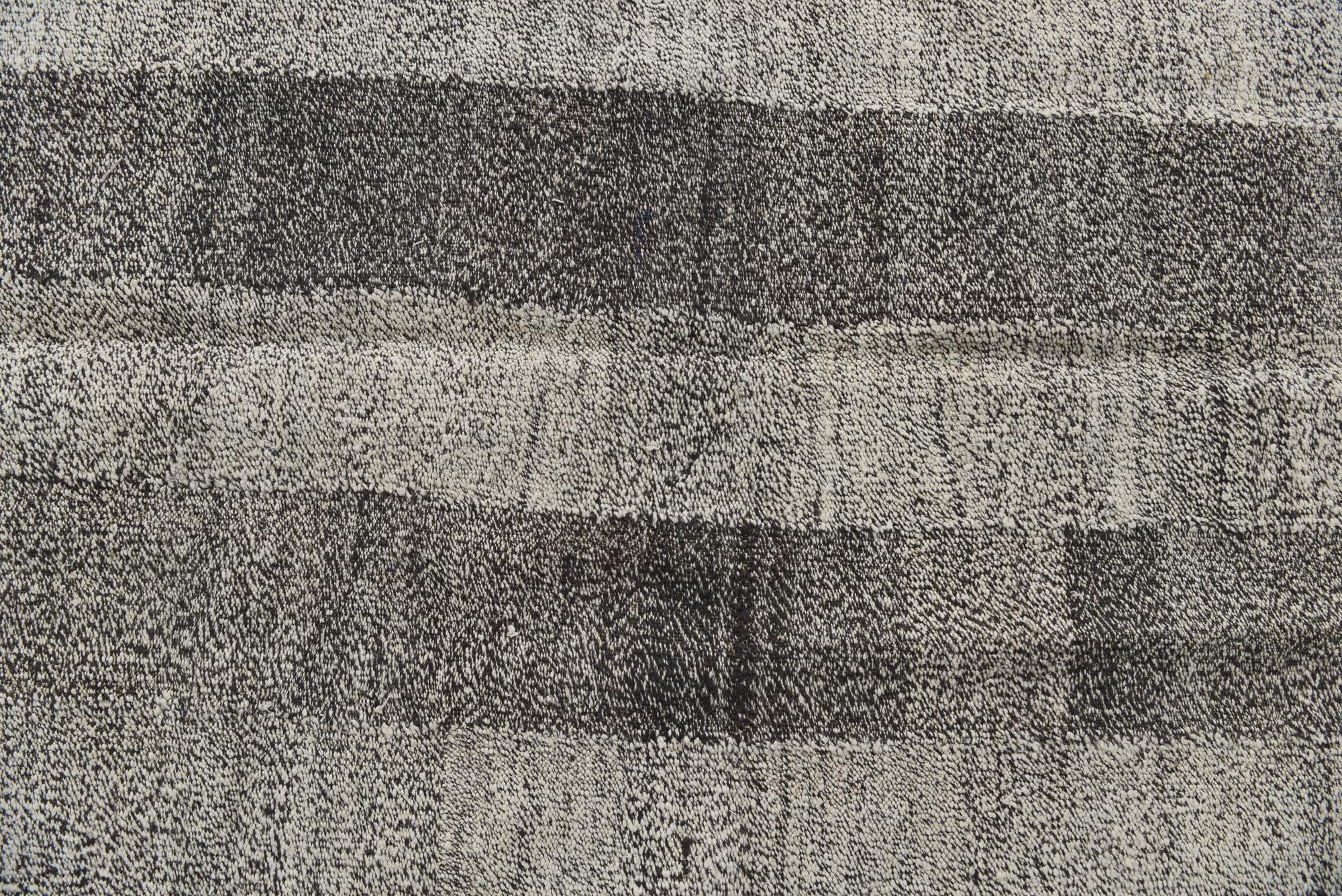 4' 9 x 6' 9 Hand Woven Kilim Modern Wool Rug