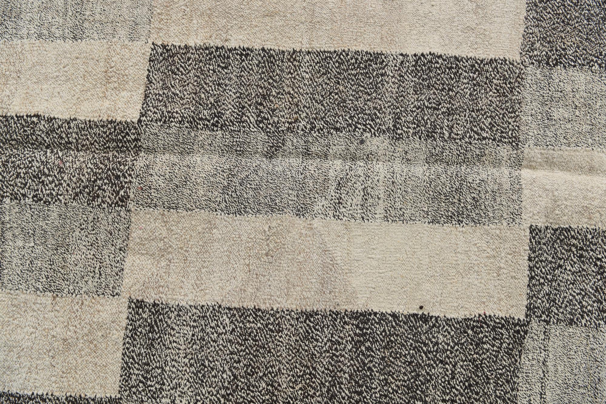 6' 10 x 9' 6 Hand Woven Kilim Modern Wool Rug