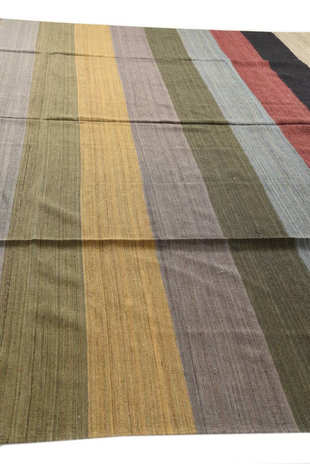 Detail image of 12' 9 x 16' Hand Woven Kilim Modern Wool Rug