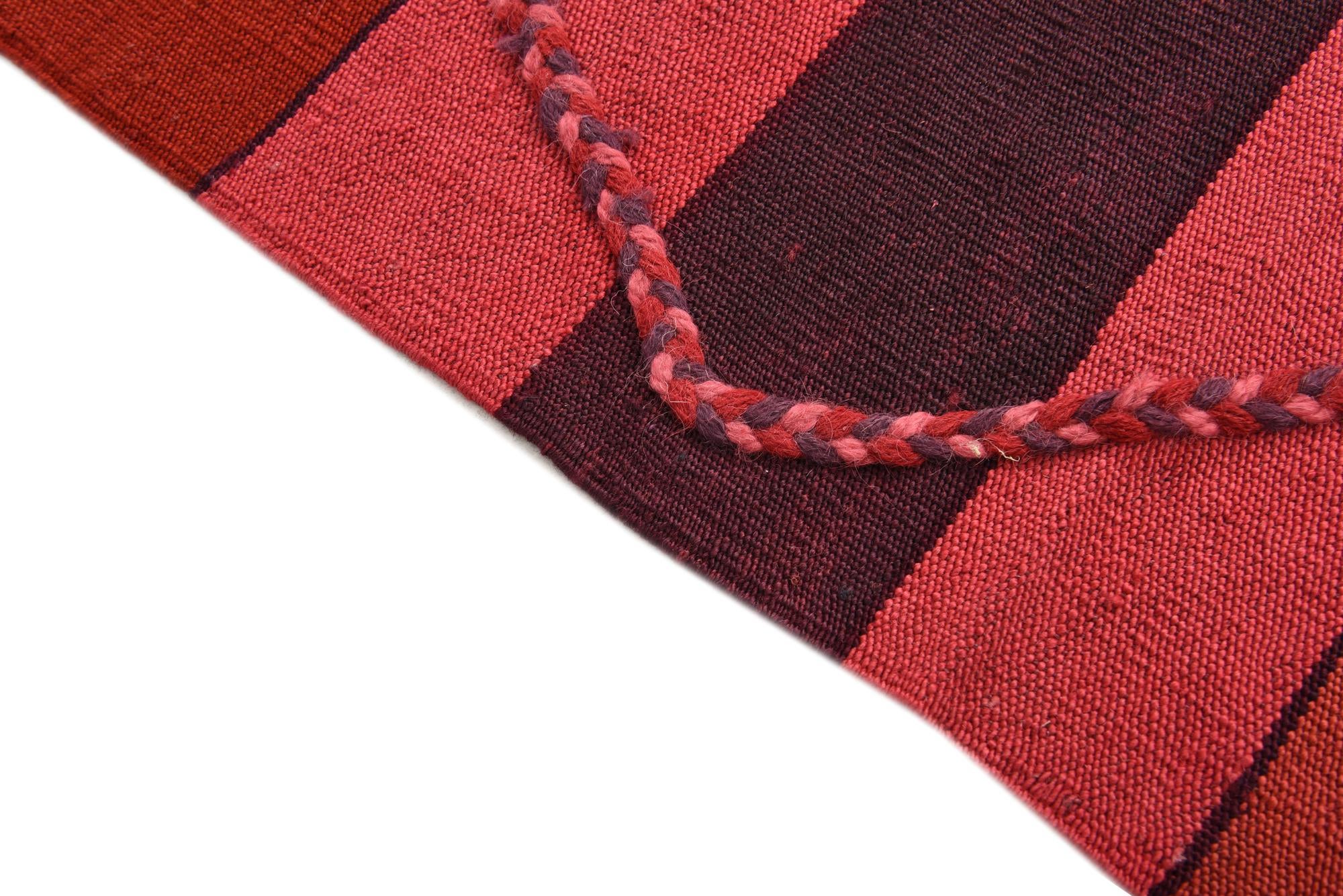 4' 8 x 6' 4 Hand Woven Kilim Modern Wool Rug