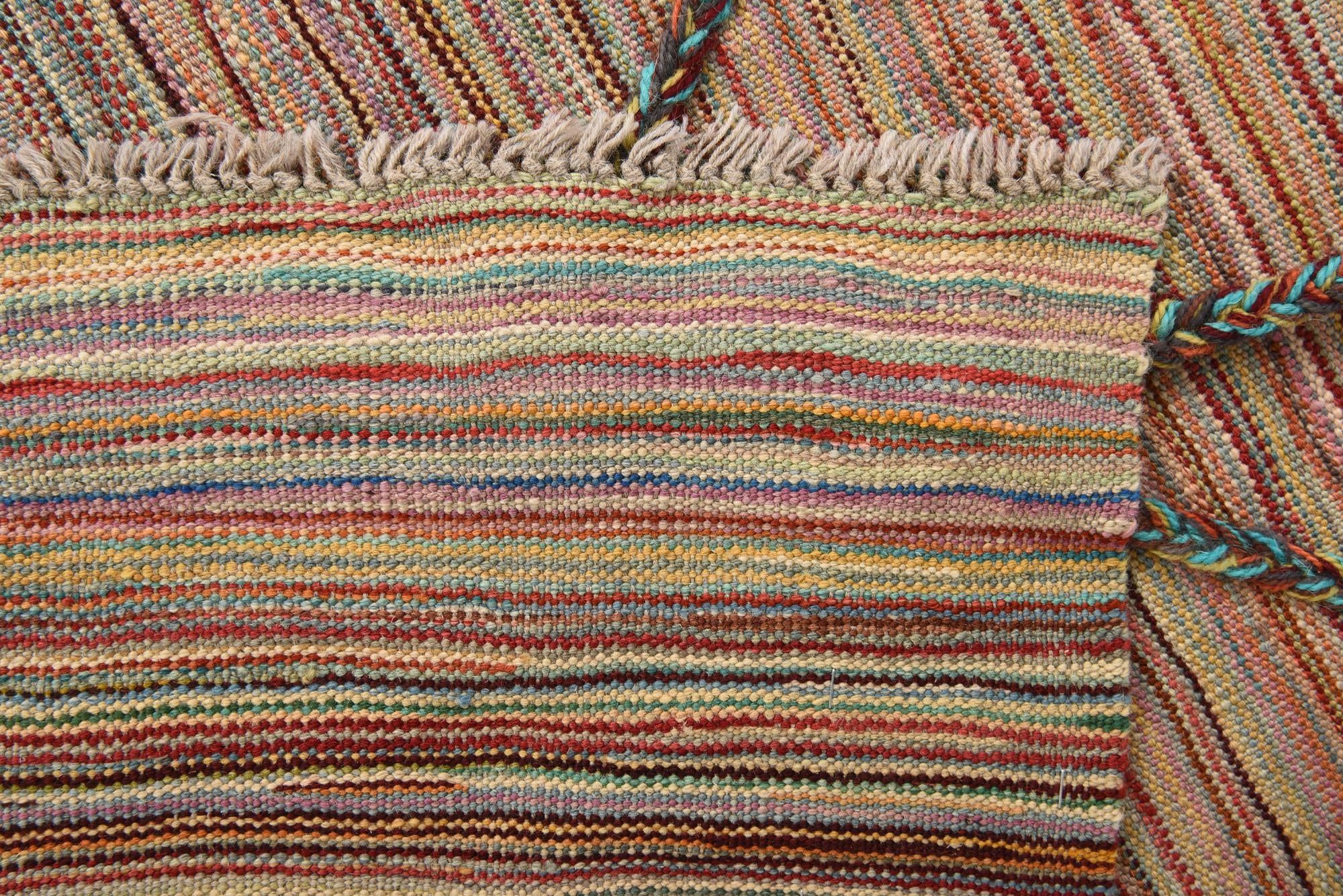 5' 4 x 7' 4 Hand Woven Kilim Modern Wool Rug