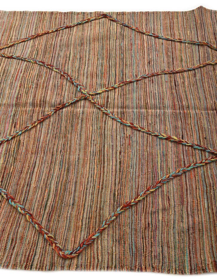 Detail image of 4' 4 x 6' 6  Hand Woven Kilim Modern Wool Rug
