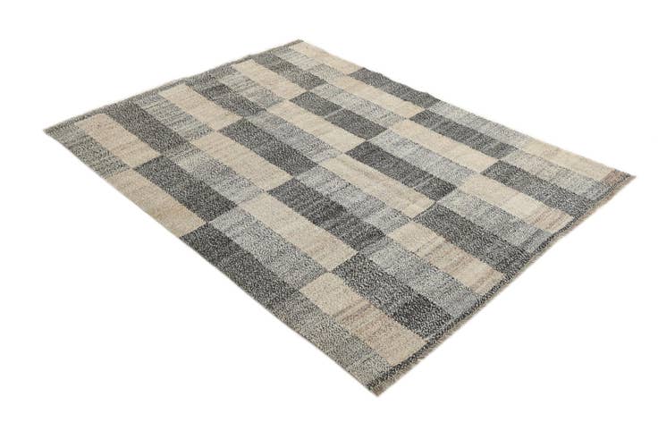 Detail image of 4' 10 x 6' 4 Hand Woven Kilim Modern Wool Rug