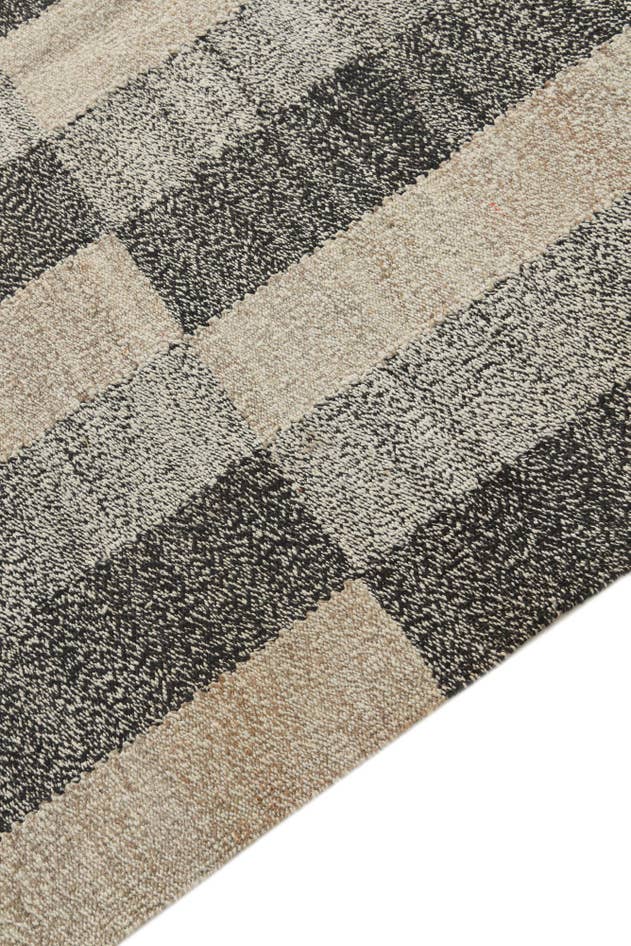 Detail image of 4' 10 x 6' 4 Hand Woven Kilim Modern Wool Rug