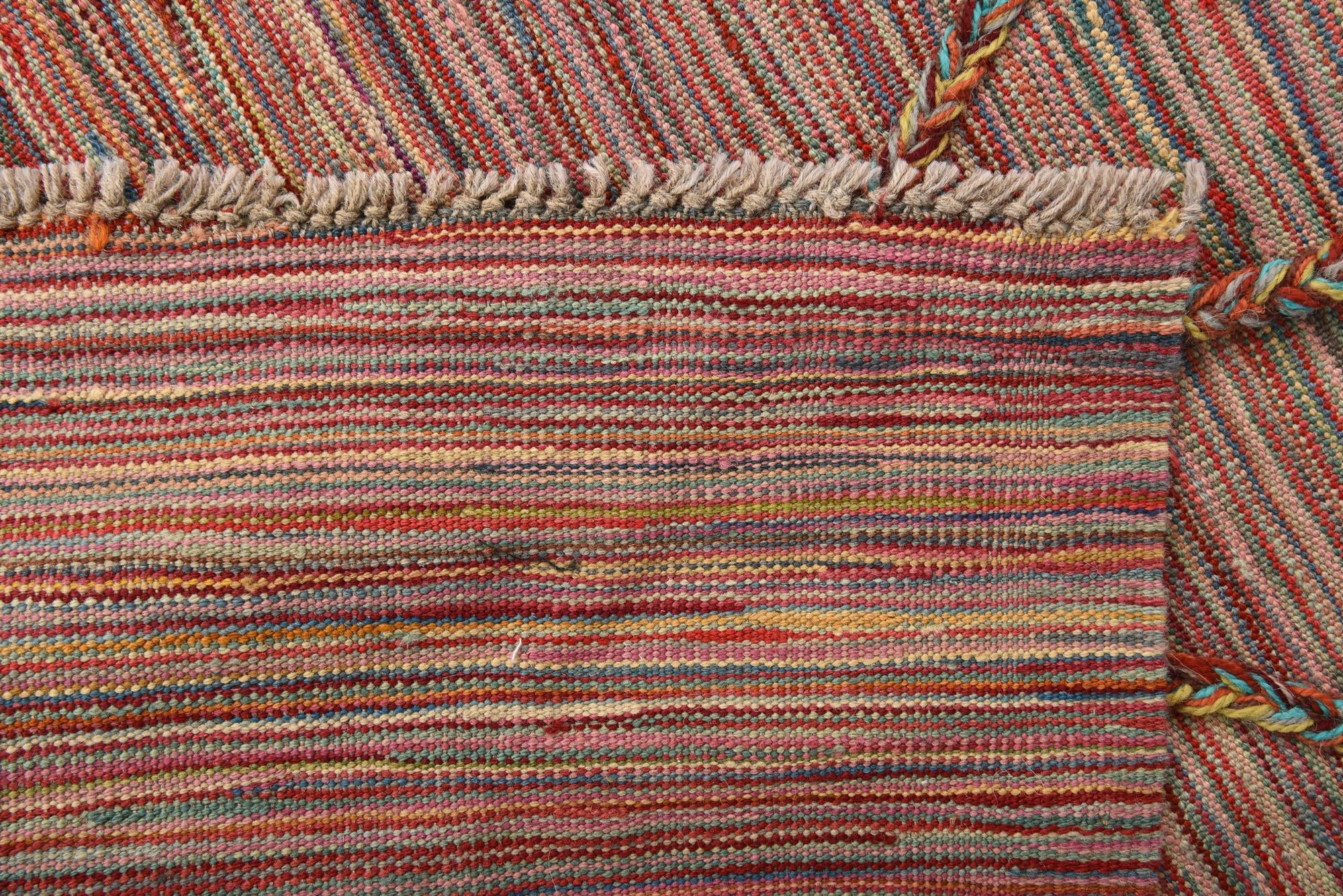 4' 7 x 6' 4 Hand Woven Kilim Modern Wool Rug