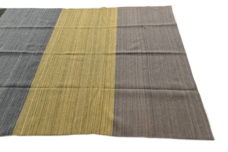 Detail image of 5' x 7' 10 Hand Woven Kilim Modern Wool Rug