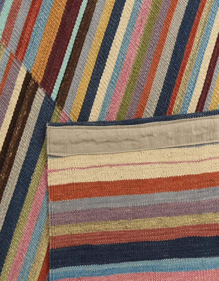 Detail image of 6' x 7' 9 Hand Woven Kilim Modern Wool Rug