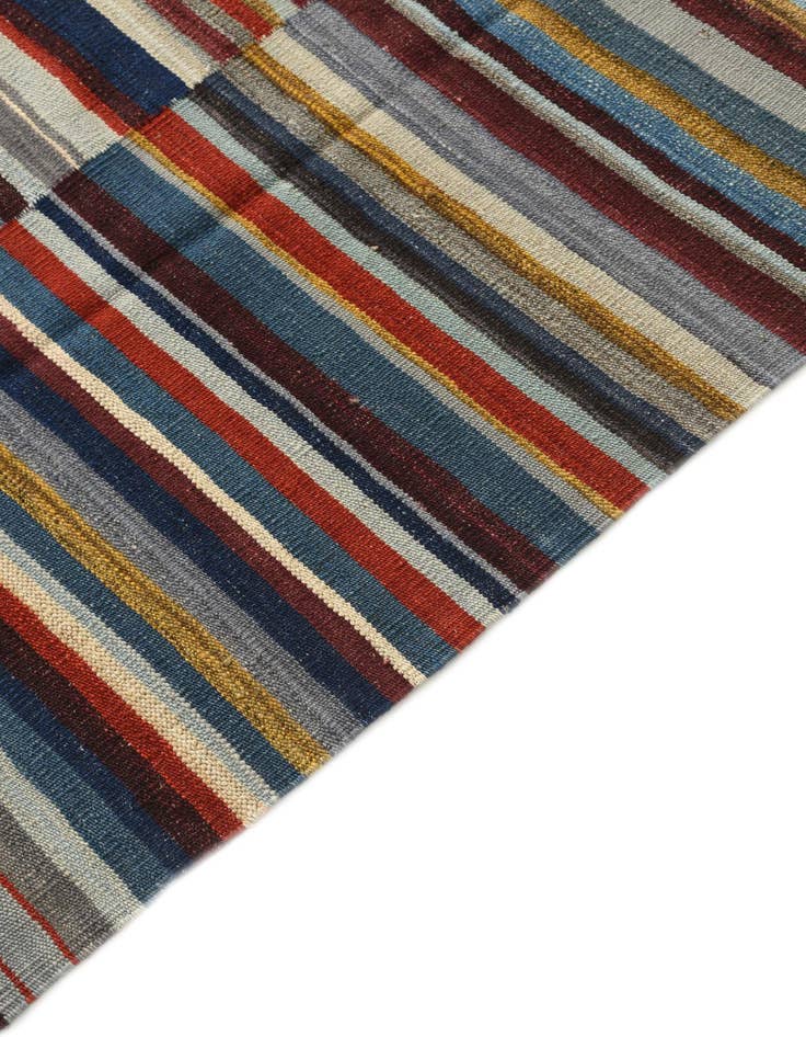 Detail image of 8' 3 x 9' 9  Hand Woven Kilim Modern Wool Rug
