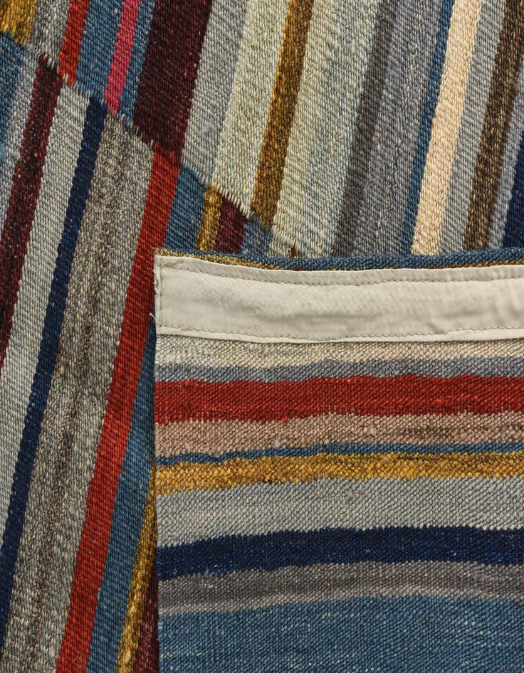 Detail image of 8' 3 x 9' 9  Hand Woven Kilim Modern Wool Rug