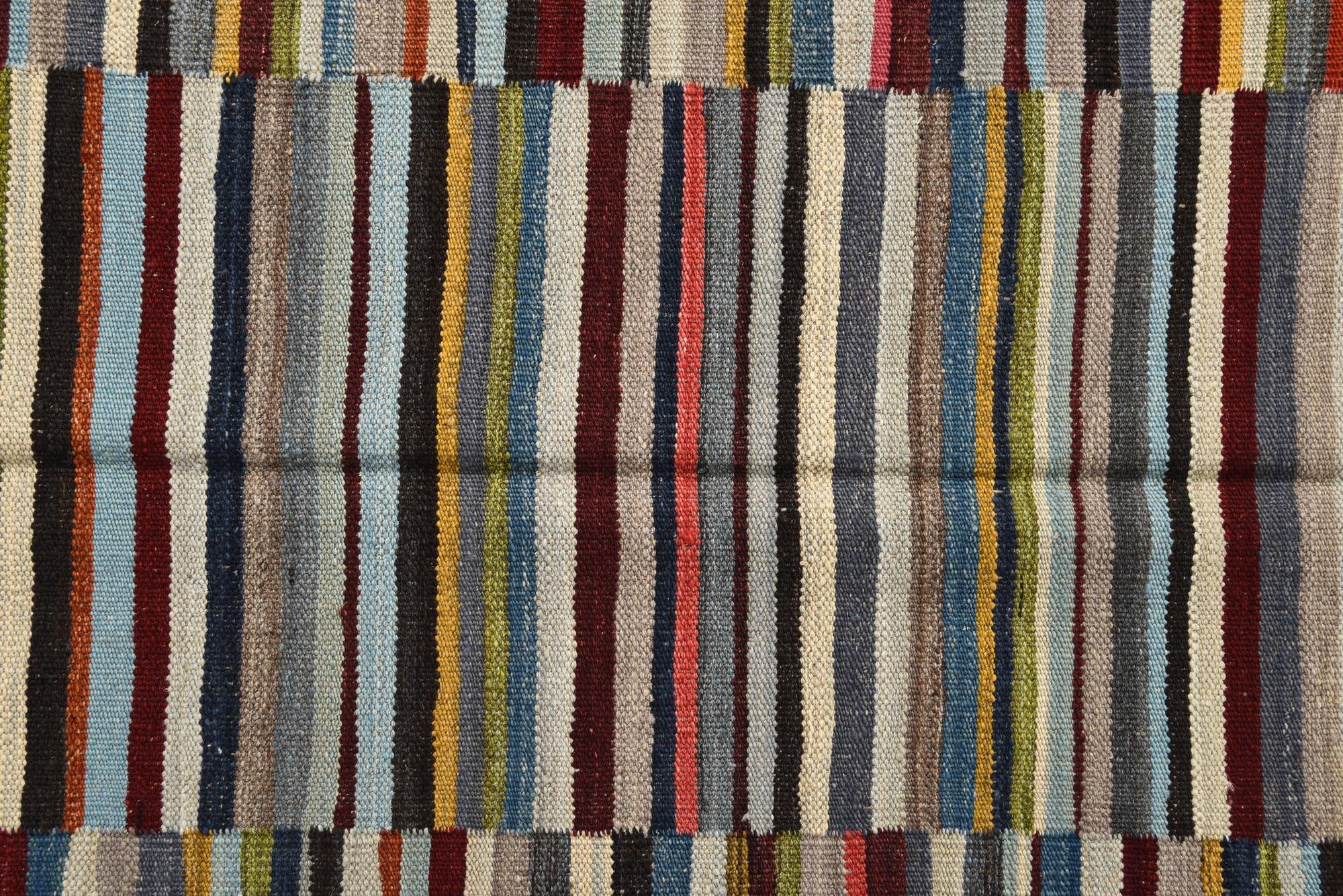 4' 7 x 6' 4 Hand Woven Kilim Modern Wool Rug