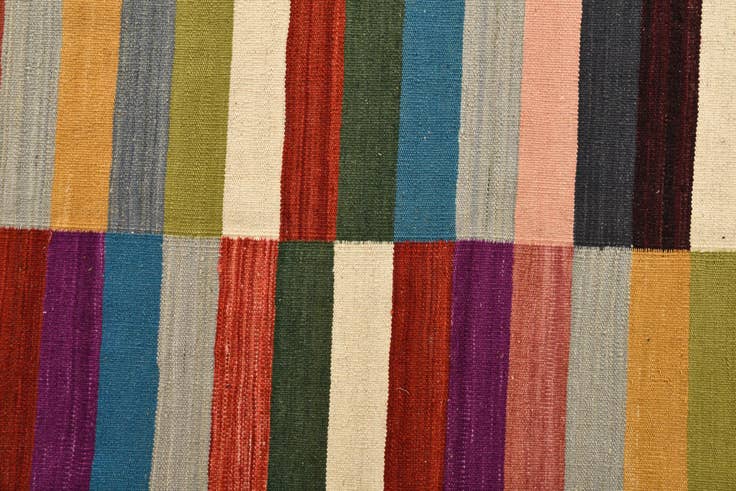 Detail image of 8' 4 x 9' 9 Hand Woven Kilim Modern Wool Rug