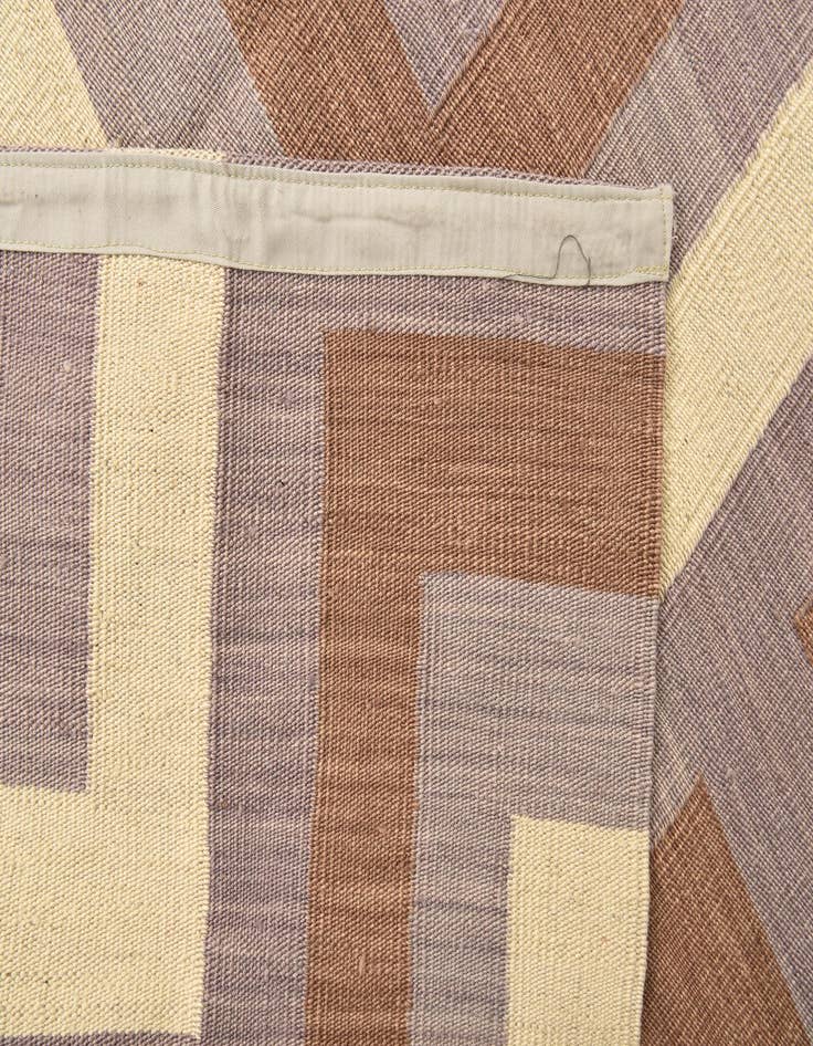 Detail image of 4' 3 x 5' 10  Hand Woven Kilim Modern Wool Rug