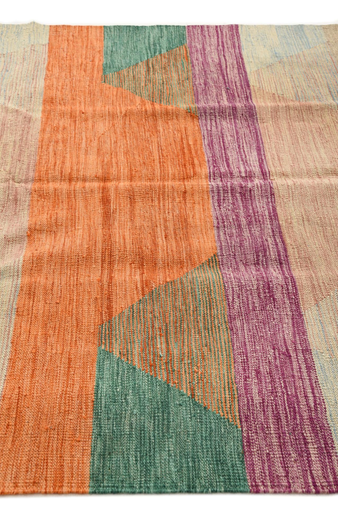 4' 11 x 7' 7 Hand Woven Kilim Modern Wool Rug