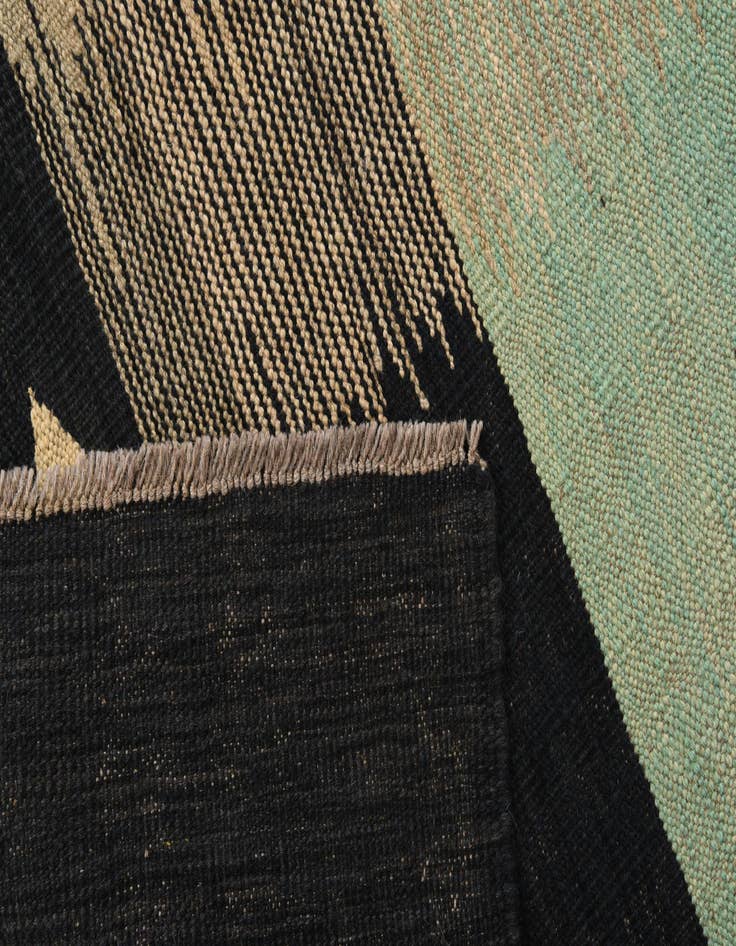 Detail image of 5' 1 x 6' 7  Hand Woven Kilim Modern Wool Rug
