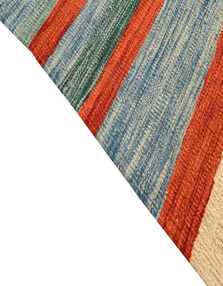 Detail image of 6' 9 x 9' 9  Hand Woven Kilim Modern Wool Rug