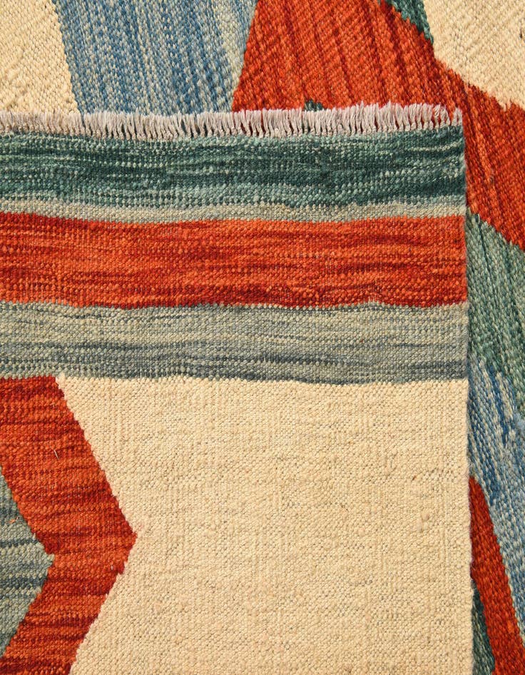 Detail image of 6' 9 x 9' 9  Hand Woven Kilim Modern Wool Rug