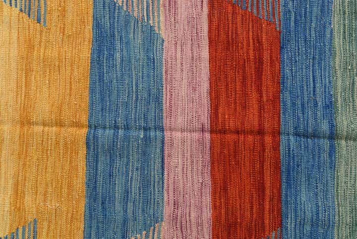 5' x 6' 6 Hand Woven Kilim Modern Wool Rug