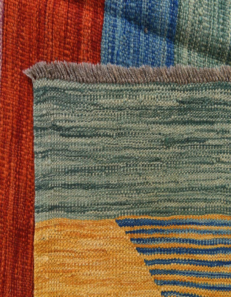 Detail image of 5' x 6' 6  Hand Woven Kilim Modern Wool Rug