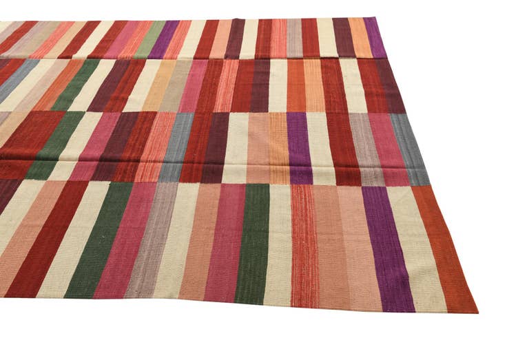 Detail image of 8' 5 x 11' 5 Hand Woven Kilim Modern Wool Rug