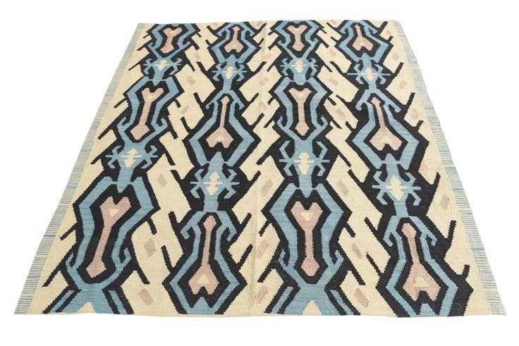 Detail image of 5' 6 x 6' 1 Hand Woven Kilim Modern Wool Rug