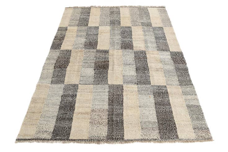 Detail image of 4' 10 x 6' 4 Hand Woven Kilim Modern Wool Rug