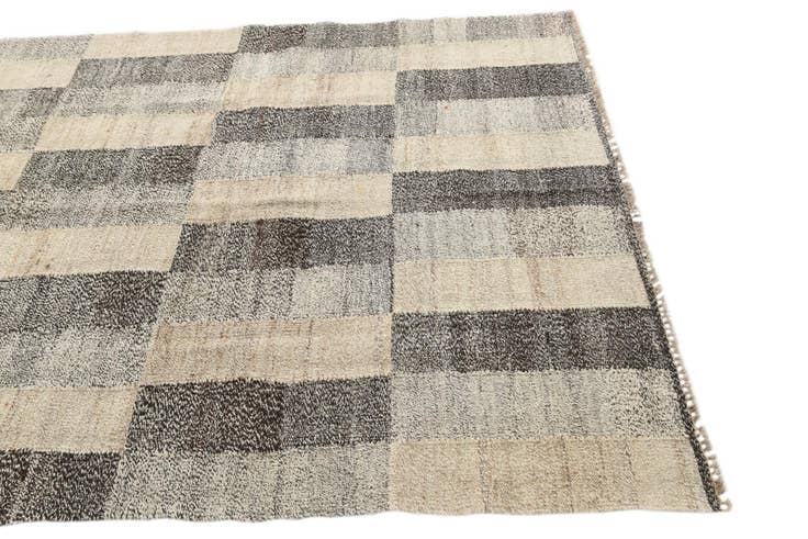 Detail image of 4' 10 x 6' 4 Hand Woven Kilim Modern Wool Rug