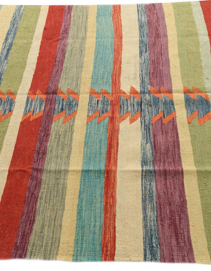 Detail image of 5' 5 x 8' 2  Hand Woven Kilim Modern Wool Rug