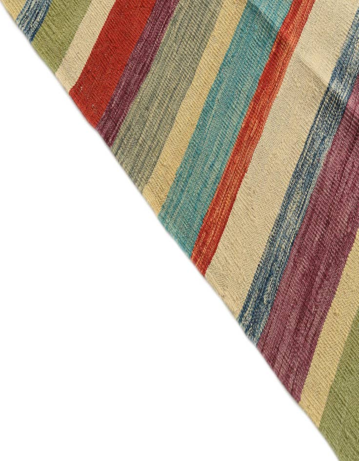 Detail image of 5' 5 x 8' 2  Hand Woven Kilim Modern Wool Rug