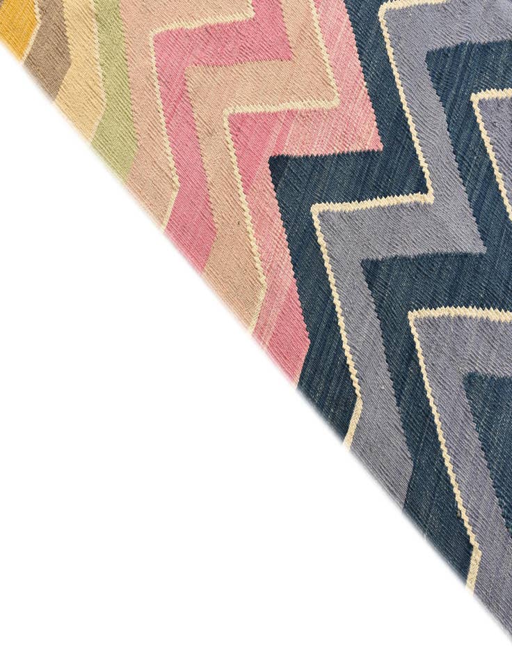 Detail image of 8' 7 x 10' 2  Hand Woven Kilim Modern Wool Rug