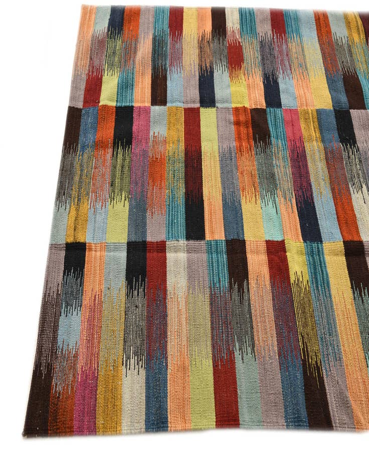 Detail image of 3' 4 x 5' 11  Hand Woven Kilim Modern Wool Rug