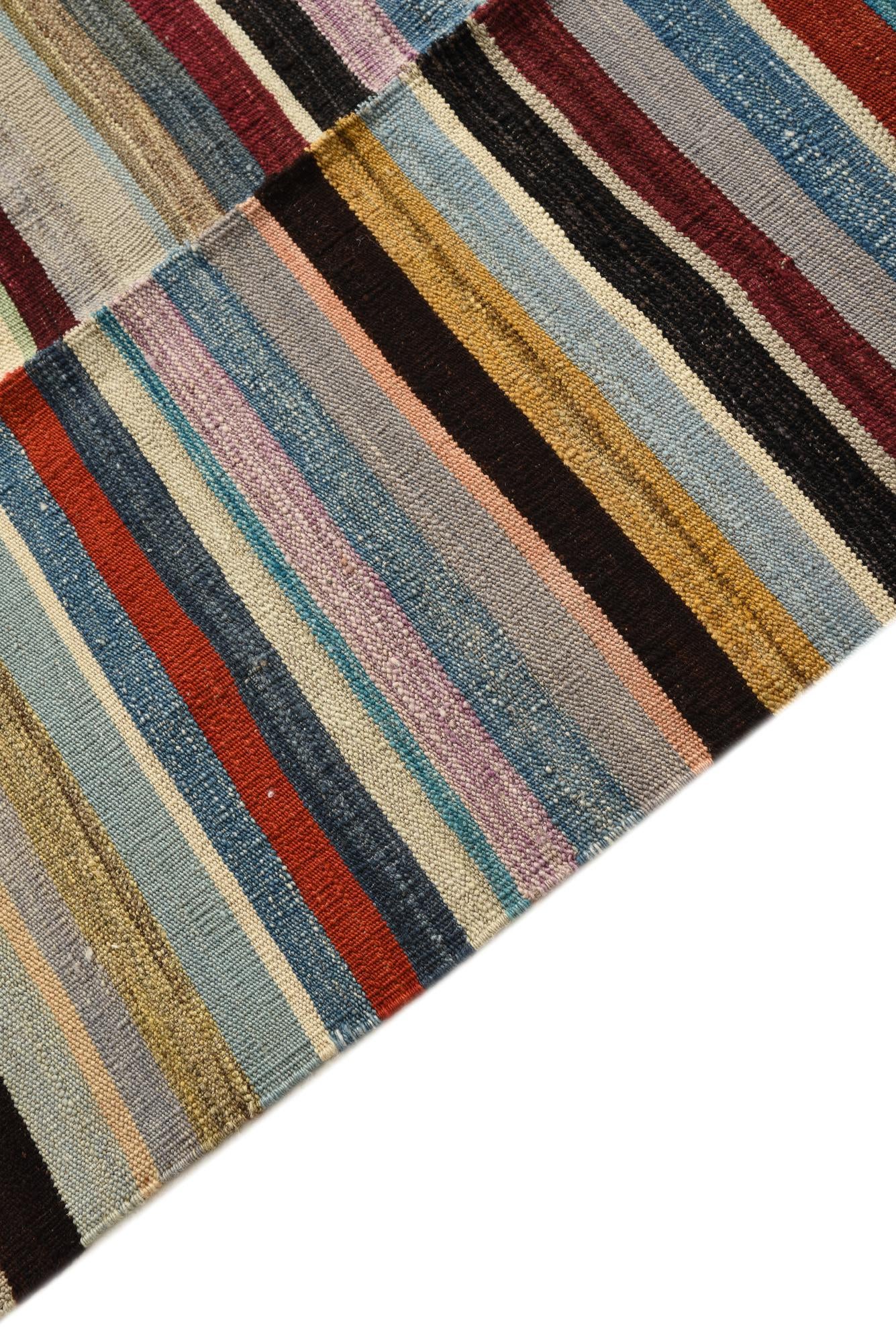 4' 9 x 6' 4 Hand Woven Kilim Modern Wool Rug