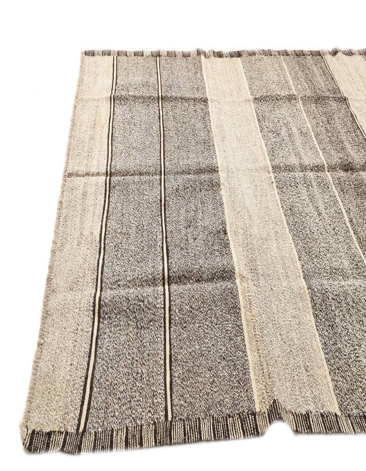 Detail image of 6' 10 x 9' 2  Hand Woven Kilim Modern Wool Rug