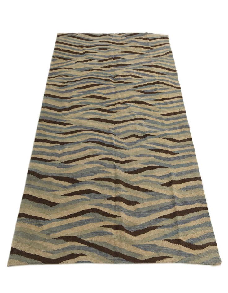 Detail image of 4' 8 x 6'  Hand Woven Kilim Modern Wool Rug