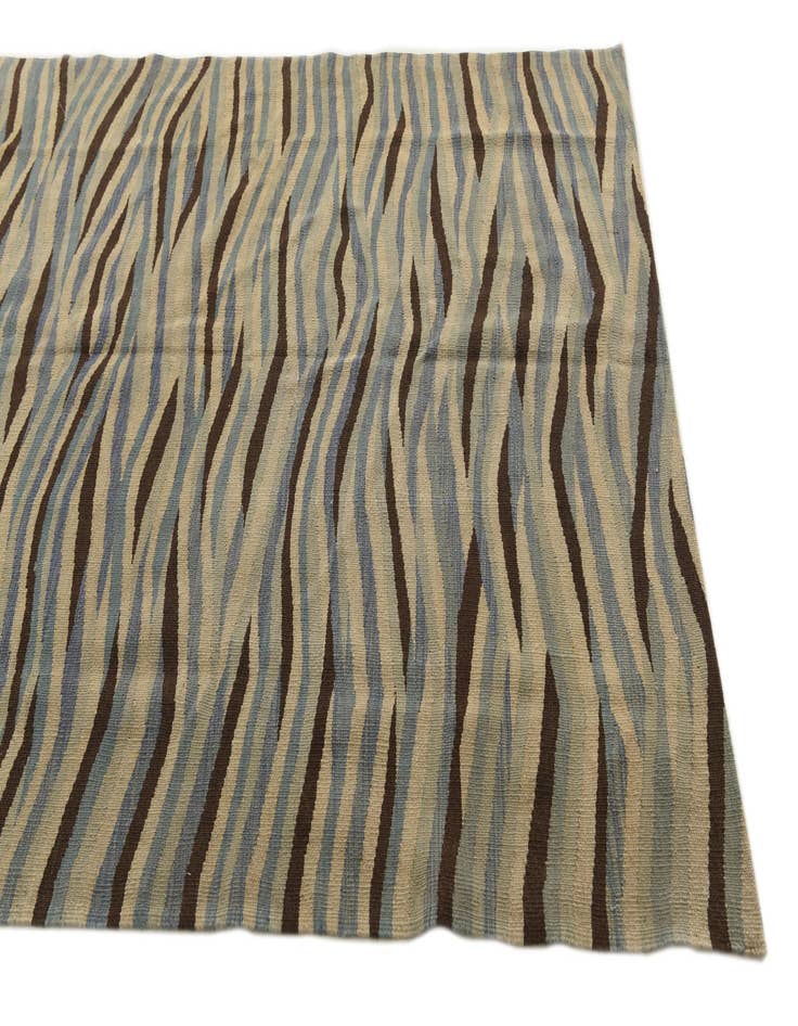 Detail image of 4' 8 x 6'  Hand Woven Kilim Modern Wool Rug